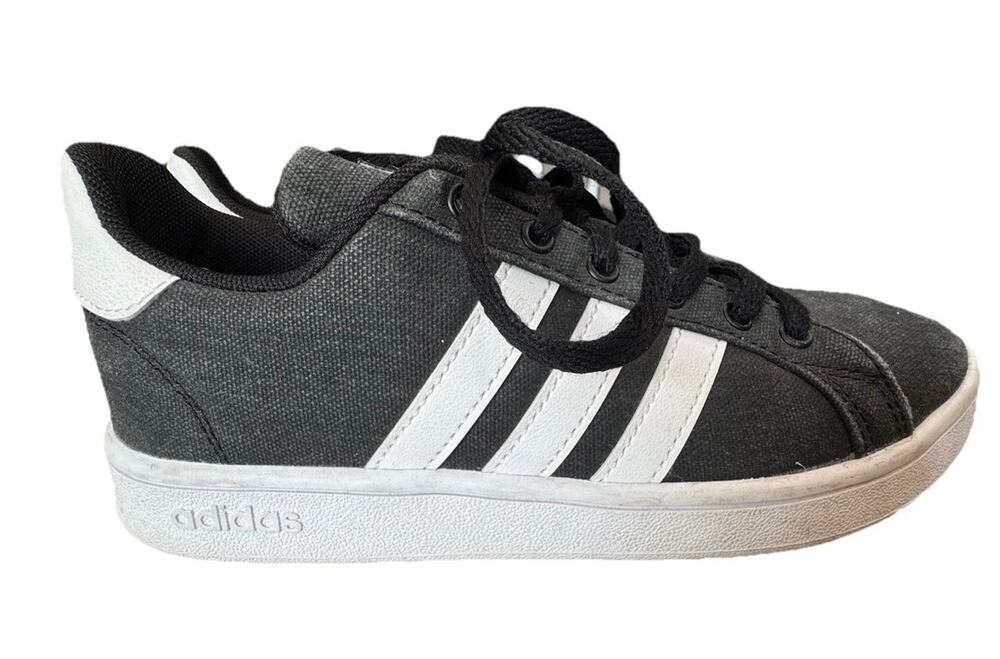 adidas Grand Court Youth Boys Size 2.5 Black White Sneakers EG1517